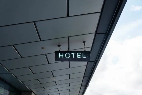 taxi hotel transfert jour et nuit a la demande